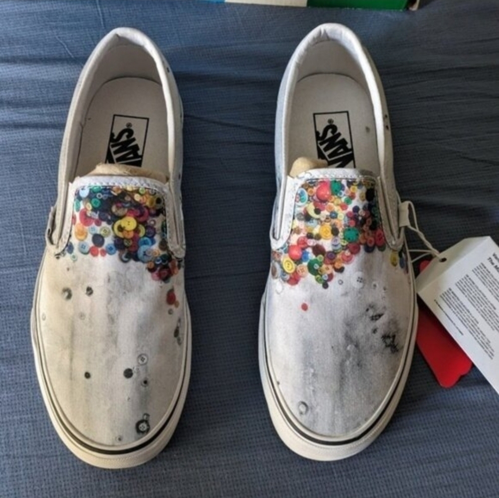 Vans MOCA Classic Women Size 5 Breanna Young Nimbus Clouds buttons 032026 - Picture 4 of 8